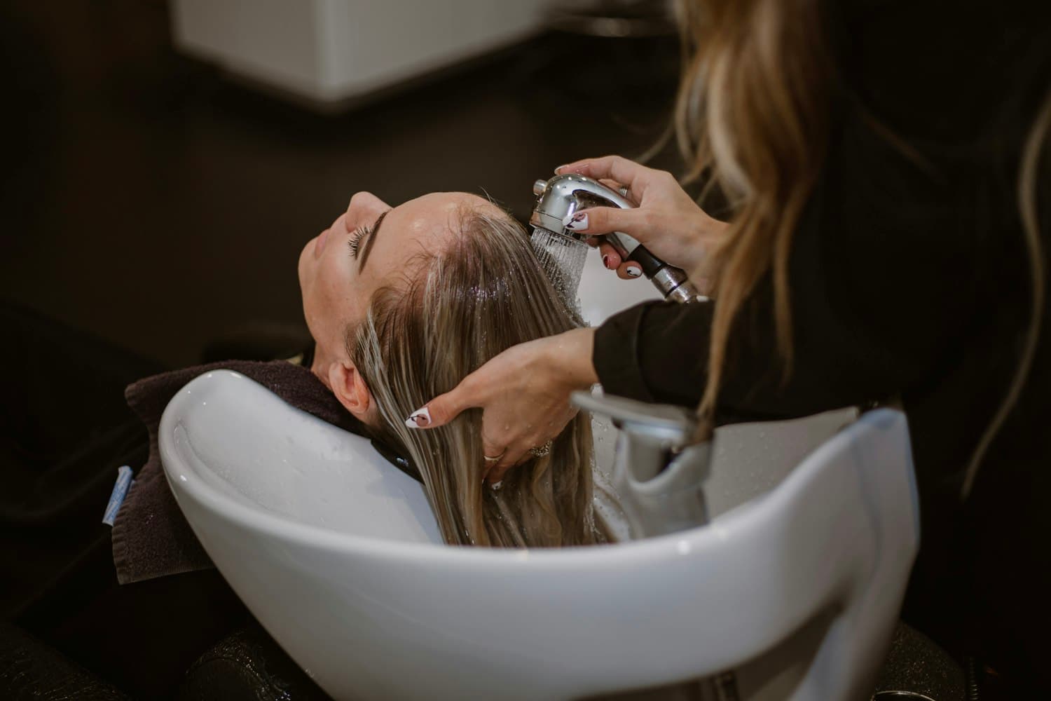 Salons & services