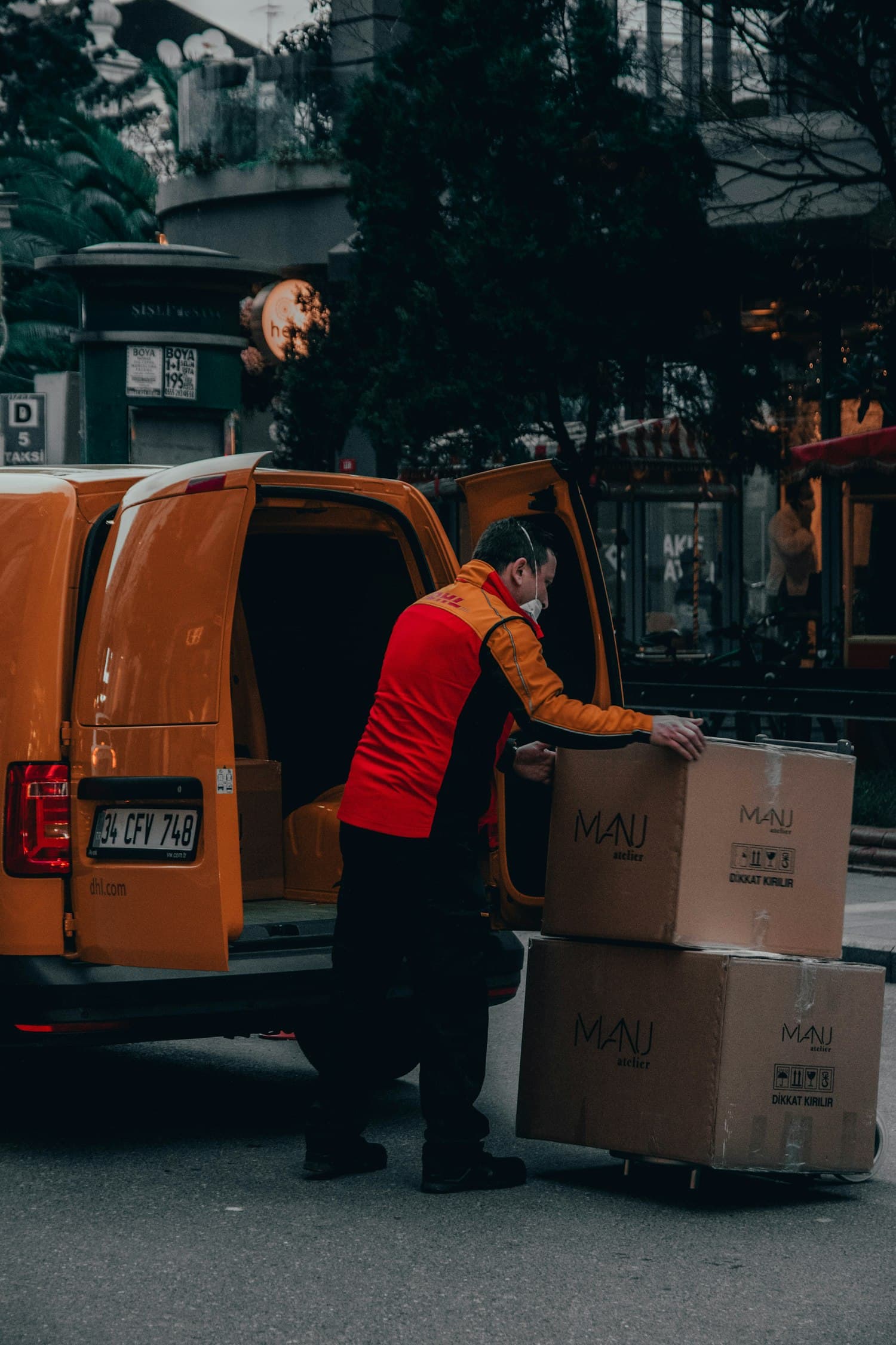 Trucking & logistics